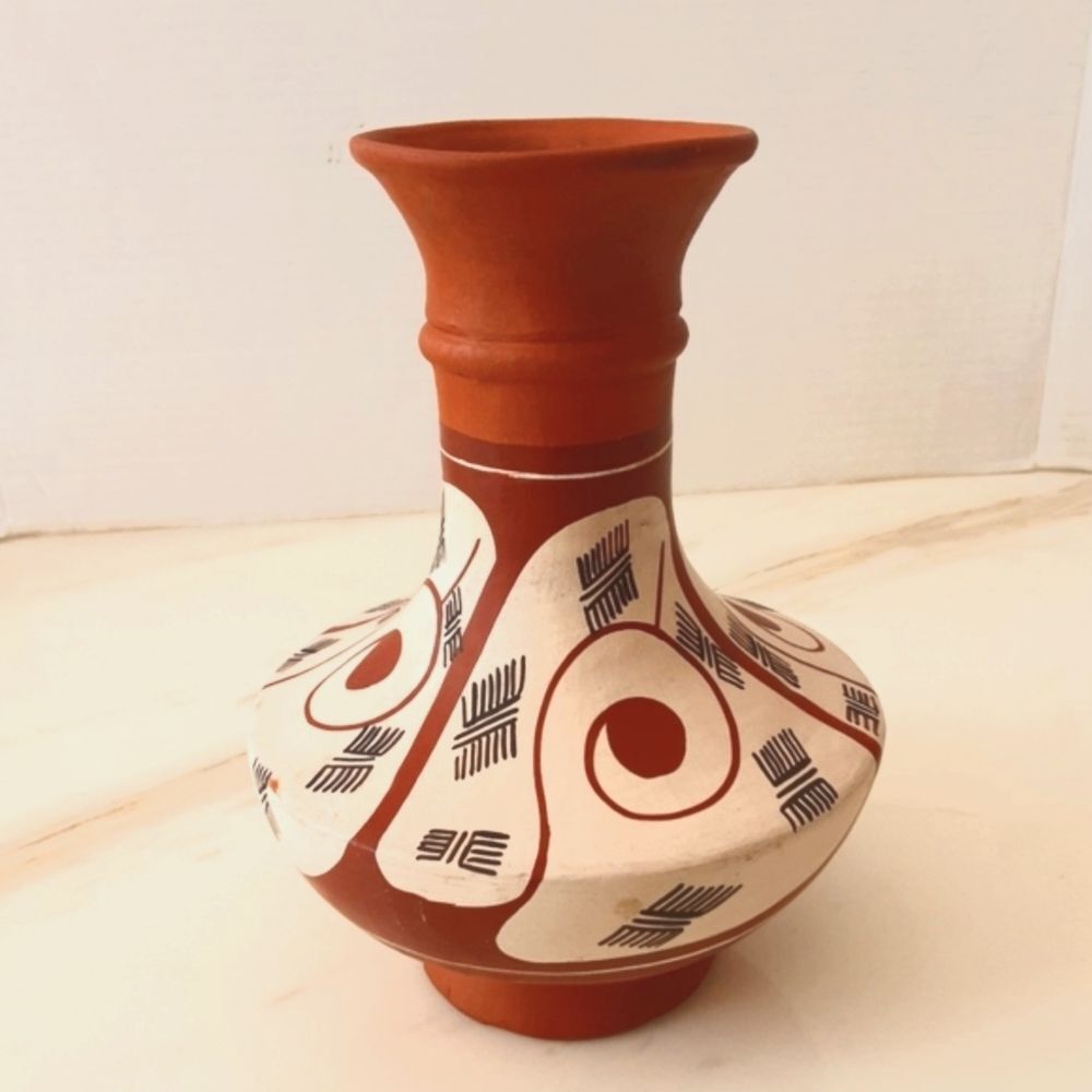 QUIBOR LARA Hand Painted Venezuela Pottery Vase Vintage - Late 20th Century